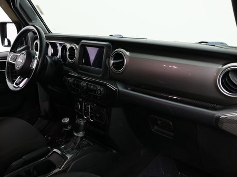 Used 2020 Jeep Wrangler Unlimited Sahara AWD/4WD image 42