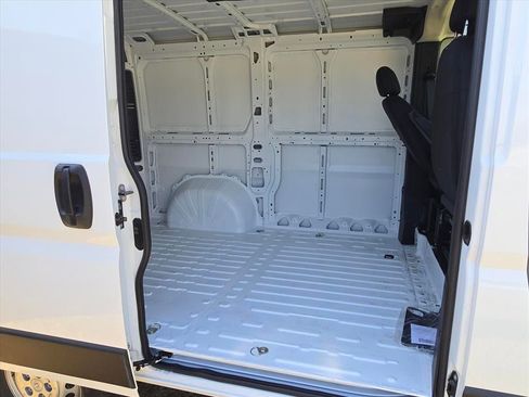 New 2026 RAM ProMaster 1500 w/ Convenience Group FWD image 7