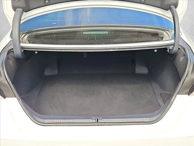 Used 2019 Toyota Avalon XSE FWD image 6