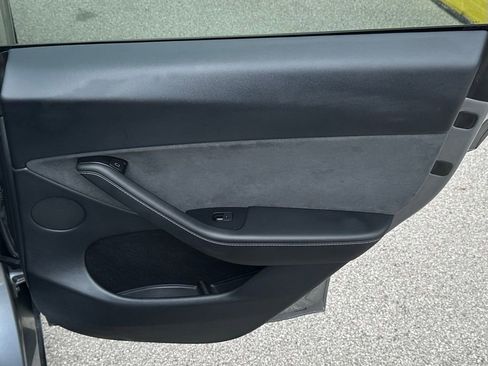 Used 2024 Tesla Model Y Long Range image 25