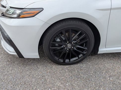 Used 2023 Toyota Camry XSE image 12