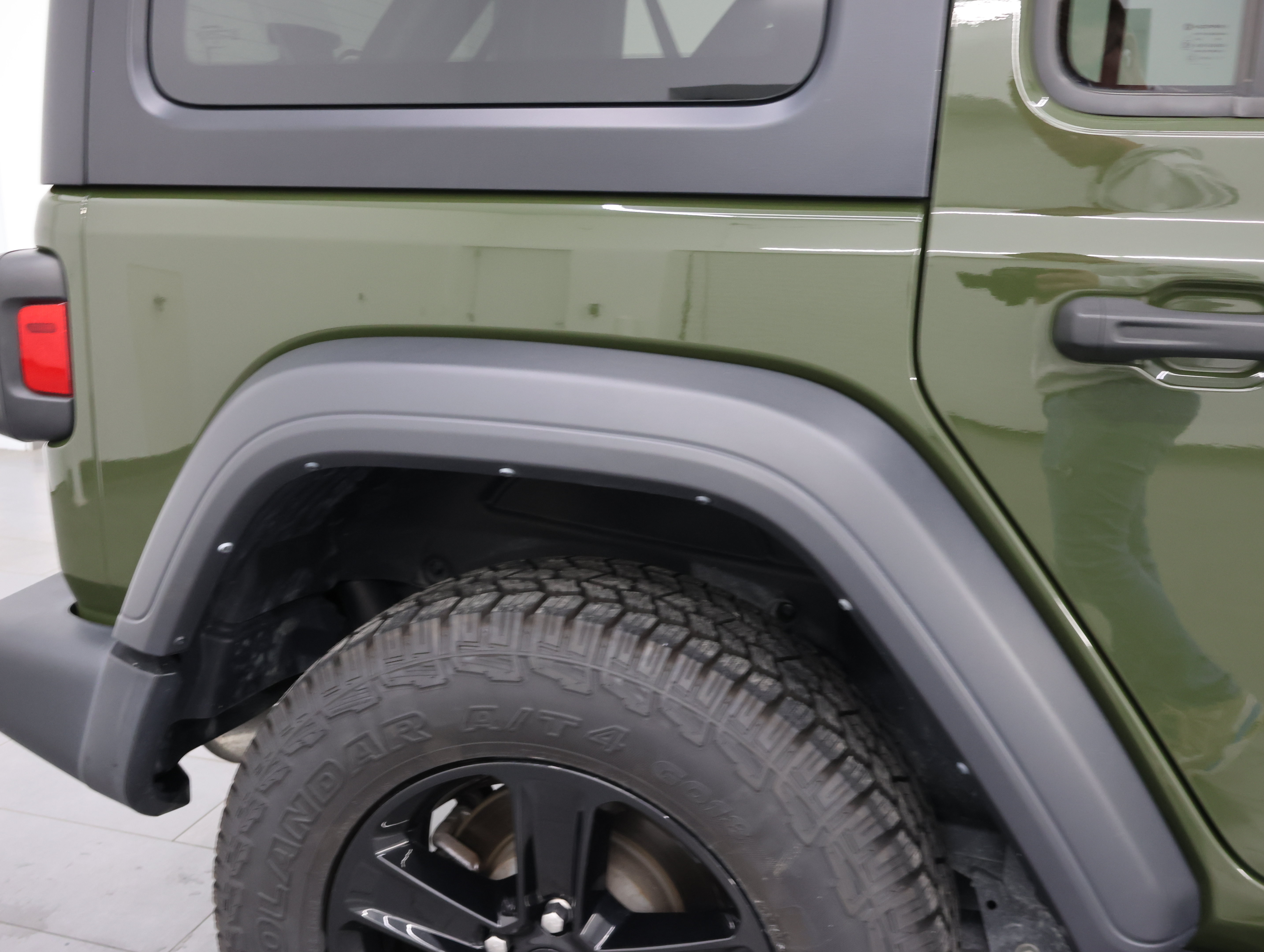 Used 2023 Jeep Wrangler Unlimited Sport AWD/4WD image 23