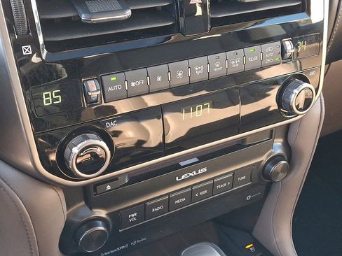 Used 2023 Lexus GX 460 Premium image 36