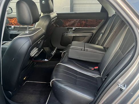 Used 2011 Jaguar XJ L image 13