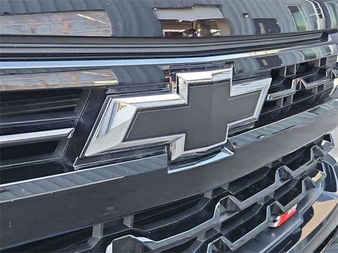 Used 2024 Chevrolet Silverado 1500 LT Trail Boss w/ Protection Package image 12