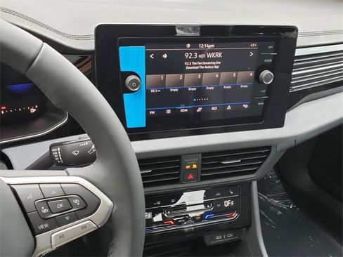 New 2026 Volkswagen Jetta SE image 11