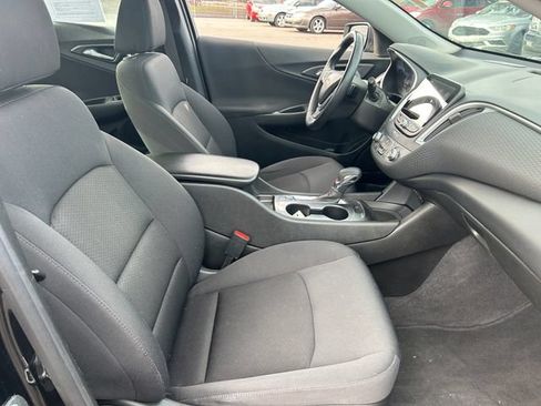 Used 2023 Chevrolet Malibu RS FWD image 33