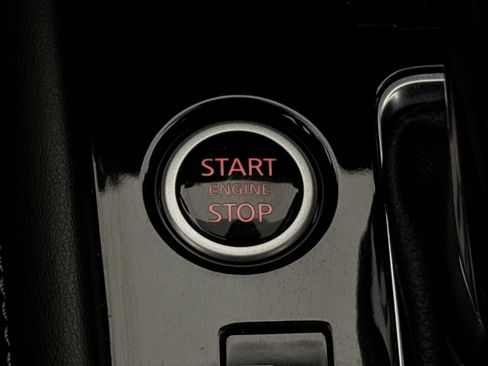 Used 2023 Nissan Kicks SV image 18