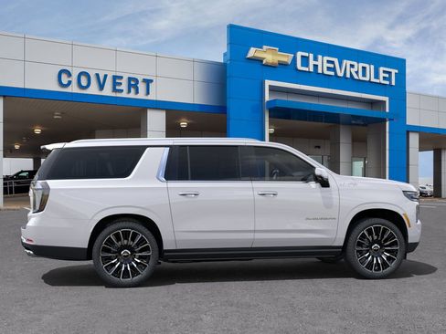 New 2025 Chevrolet Suburban High Country image 29