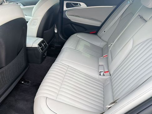 Used 2023 Genesis G70 2.0T w/ Sport Prestige Package image 27