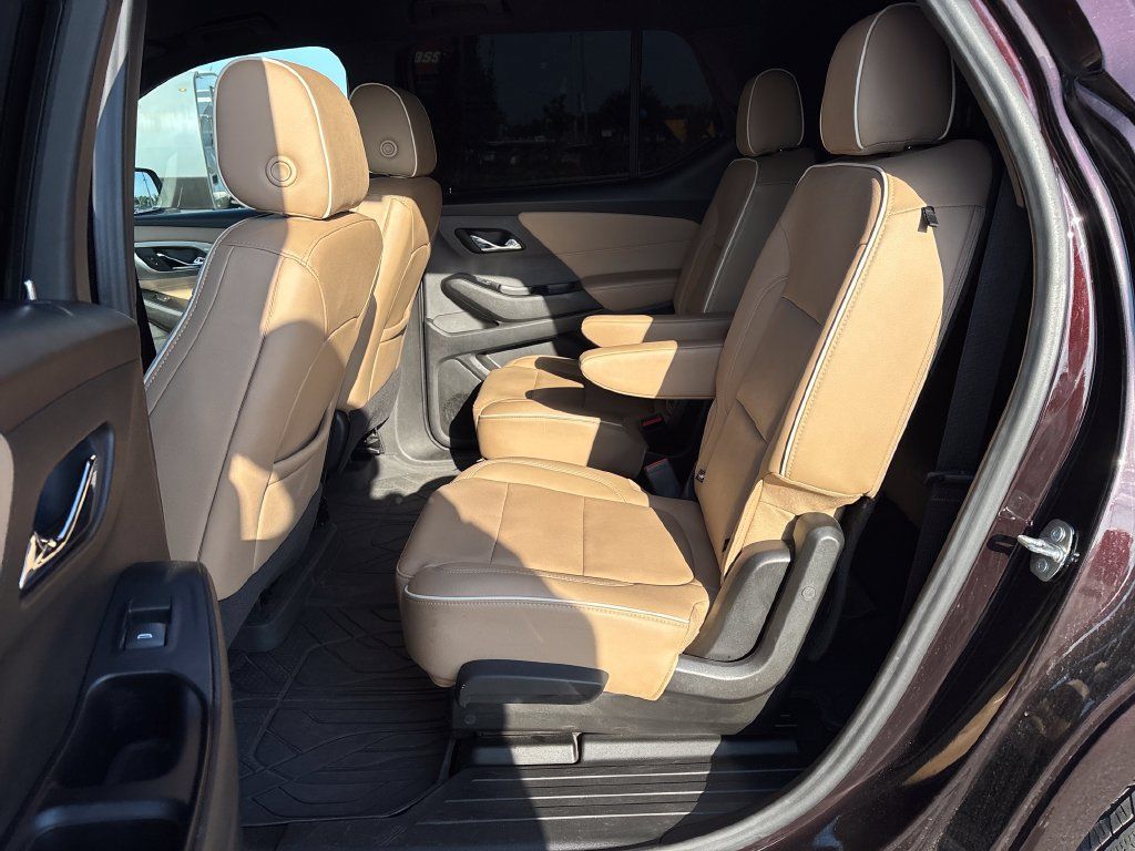 Used 2023 Chevrolet Traverse Premier w/ LPO, Floor Liner Package FWD image 26