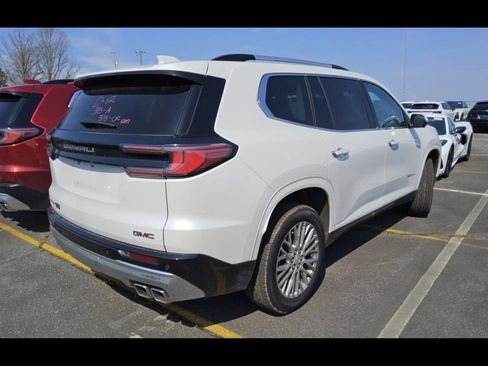 Used 2025 GMC Acadia Denali w/ LPO, Floor Liner Package FWD image 5