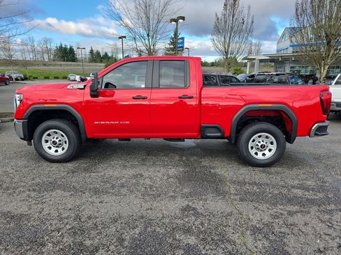 Used 2024 GMC Sierra 2500 Pro w/ Convenience Package image 3