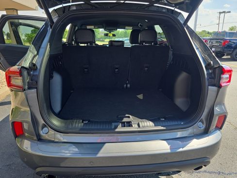 Used 2023 Ford Escape ST-Line w/ Tech Pack #1 AWD/4WD image 19