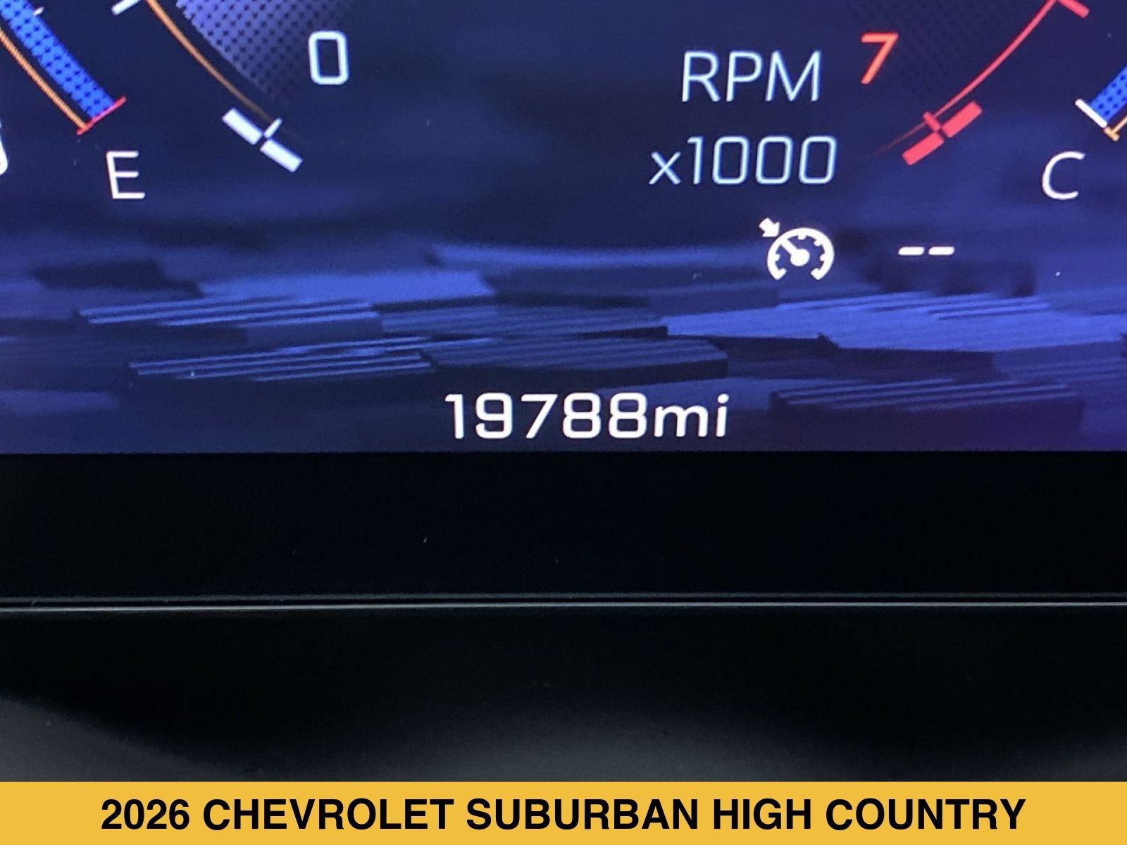 Certified 2026 Chevrolet Suburban High Country AWD/4WD image 4