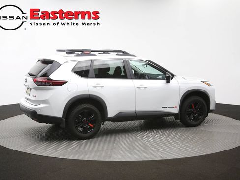 Used 2025 Nissan Rogue SV AWD/4WD image 41