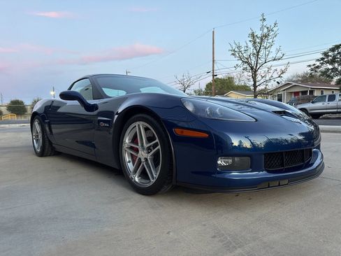 Used 2007 Chevrolet Corvette Z06 w/ Preferred Equipment Group RWD image 2