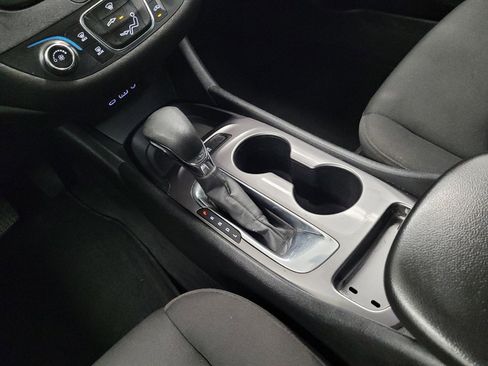 Used 2022 Chevrolet Malibu LS FWD image 26