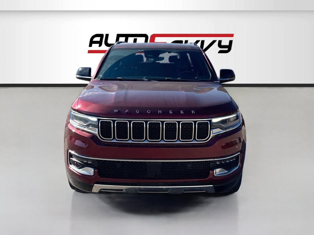 Used 2024 Jeep Wagoneer L Series III w/ Flexible Seating Group AWD/4WD image 2