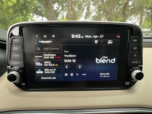Used 2020 Hyundai Santa Fe Limited FWD image 25