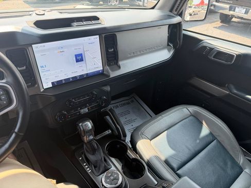 Used 2022 Ford Bronco Outer Banks AWD/4WD image 21
