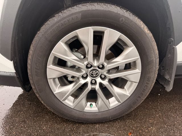 Used 2025 Toyota RAV4 XLE Premium w/ Weather Package FWD image 24