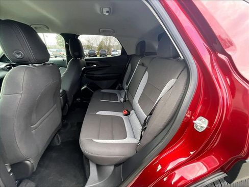 Used 2025 Chevrolet TrailBlazer LT w/ Convenience Package AWD/4WD image 15