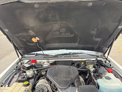 Used 1995 Cadillac Fleetwood Brougham image 45