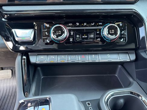 New 2026 GMC Sierra 1500 AT4 w/ AT4 Premium Package image 31