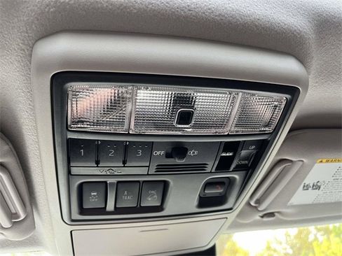 Used 2021 Toyota 4Runner Limited image 25