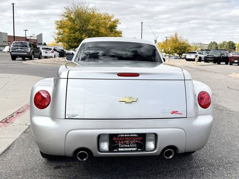 Used 2004 Chevrolet SSR w/ Preferred Equipment Group RWD image 8