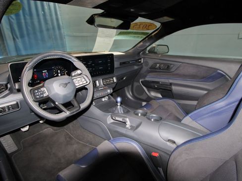 Used 2025 Ford Mustang Dark Horse w/ Dark Horse Handlin Package image 2