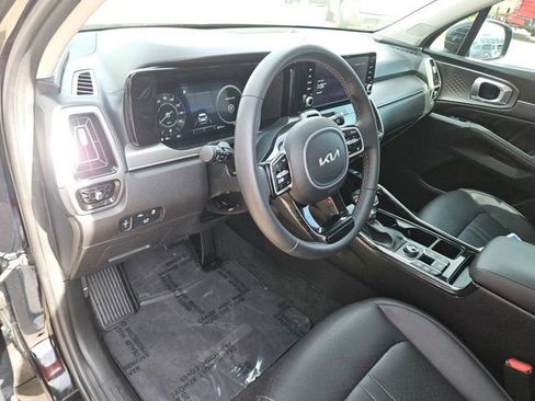 Used 2023 Kia Sorento SX image 16