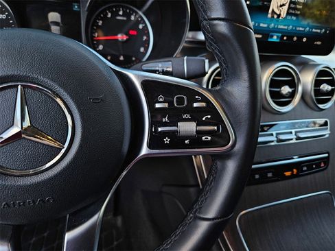 Used 2022 Mercedes-Benz GLC 300 4MATIC image 12
