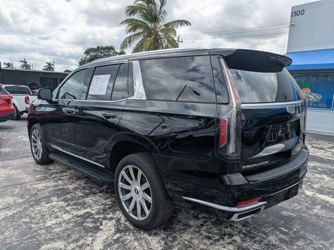 Used 2021 Cadillac Escalade Premium Luxury image 5