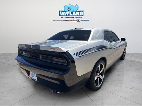 Used 2012 Dodge Challenger SRT8 w/ Premium Sound Group image 33