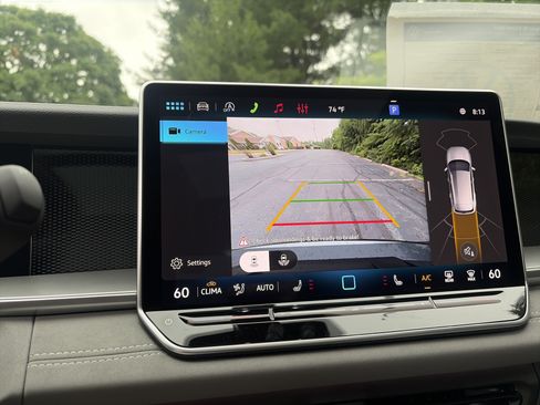 New 2026 Volkswagen Tiguan SE R-Line AWD/4WD image 26