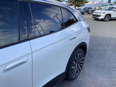 Used 2023 Volkswagen ID.4 Pro S Plus AWD/4WD image 99
