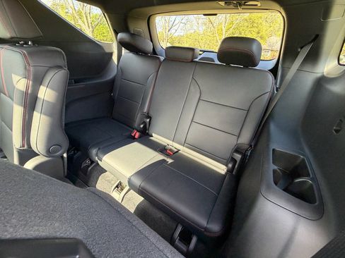 New 2026 Chevrolet Traverse RS FWD image 22