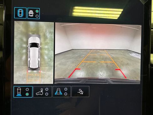 New 2026 GMC Yukon XL AT4 Ultimate w/ LPO, Floor Liner Package AWD/4WD image 38