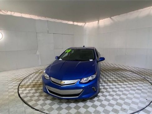 Used 2018 Chevrolet Volt LT w/ LT Driver Confidence Package image 6