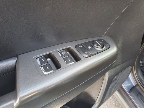 Used 2018 Kia Sportage LX AWD/4WD image 10