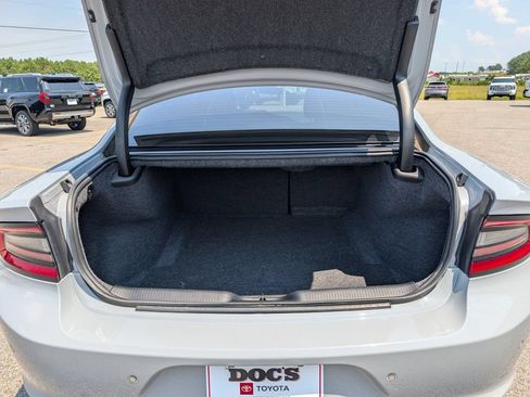 Used 2022 Dodge Charger SXT w/ Driver Convenience Group RWD image 31