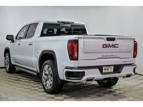 New 2026 GMC Sierra 1500 Denali w/ Denali Reserve Package AWD/4WD image 4
