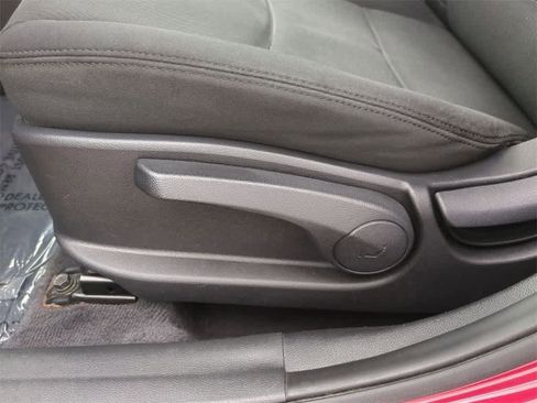 Used 2015 Hyundai Elantra SE w/ Option Group 03 image 9