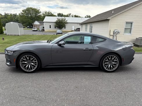 Used 2024 Ford Mustang Premium RWD image 7