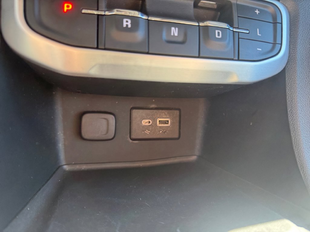 Used 2021 GMC Acadia SLE w/ Driver Convenience Package AWD/4WD image 28