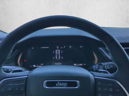 New 2026 Jeep Grand Cherokee Limited image 10