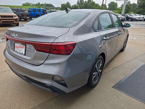 Used 2024 Kia Forte LXS w/ LXS Technology Package FWD image 12