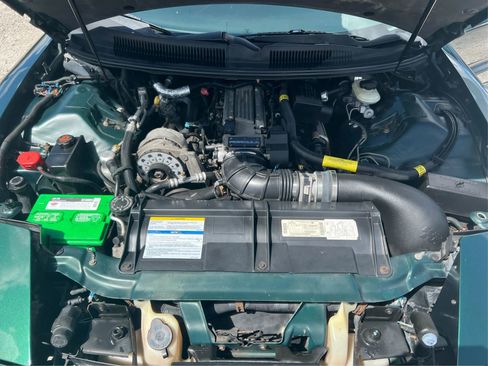 Used 1997 Pontiac Firebird Formula w/ Opt Pkg image 11